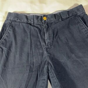 Tommy Hilfiger mens dark navy blue rugged flat front 10" chino shorts - size 32